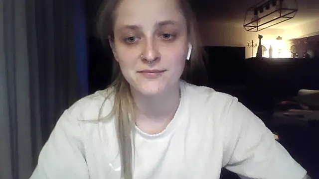 LeaWetGirl webcam