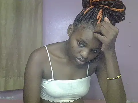 Sweet_smiles2 live cam on StripChat