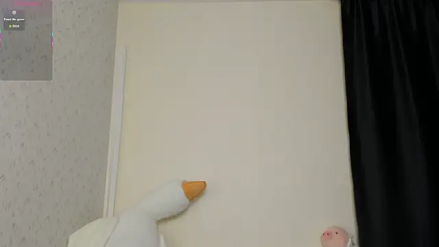succubantra (F young) - 5 min doggy without panties