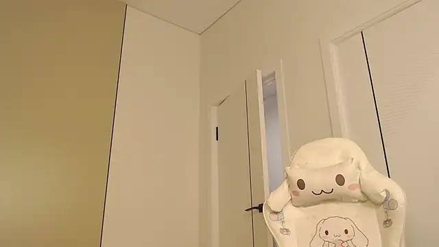ka00ru_chan webcam