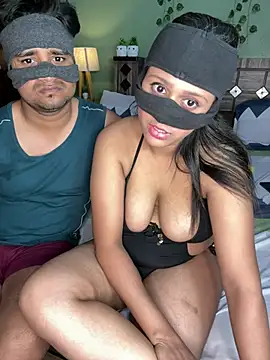 Model_bhabhi_couple webcam