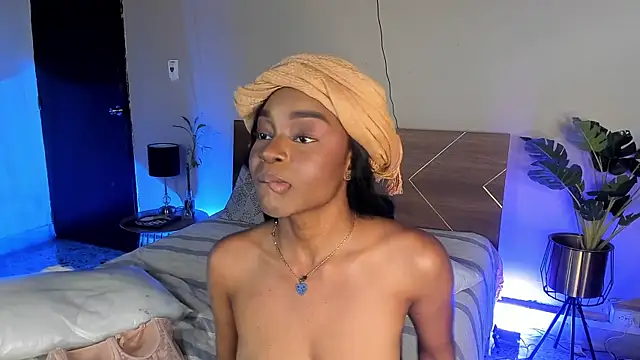 BritanySantos19 live cam on StripChat