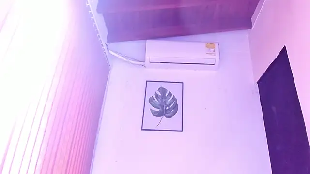 alondrabigtits webcam