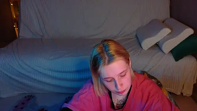 two_gerls_here webcam
