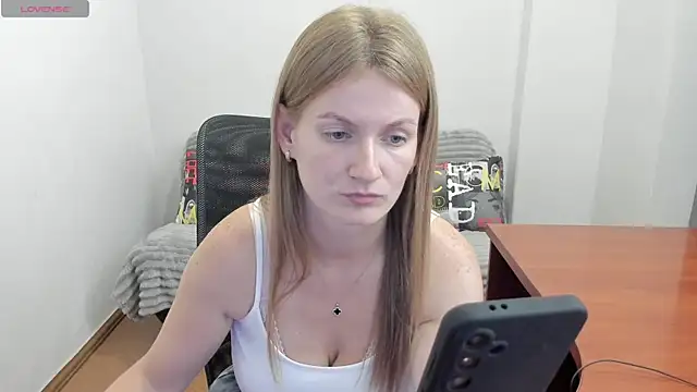 Alisha_Skyes webcam