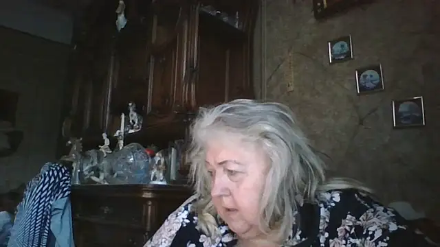 Lala-Love56 webcam
