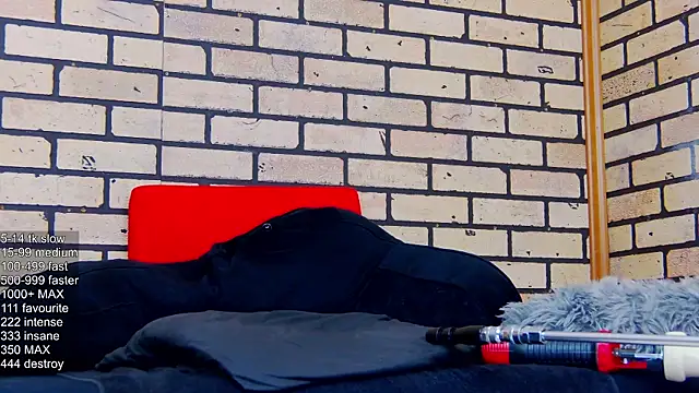 IvoryDreams webcam