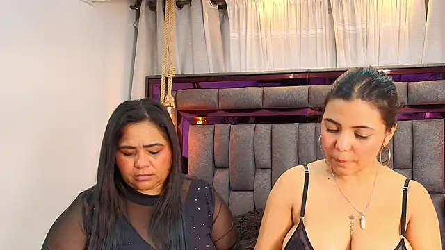 Karina_Mendoza webcam