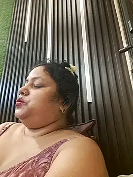 SHANVII live webcam show