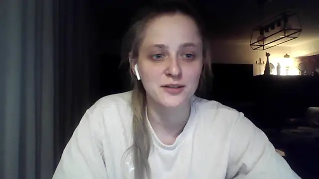LeaWetGirl webcam