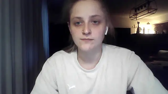 LeaWetGirl webcam