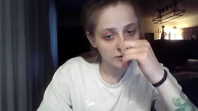 LeaWetGirl webcam