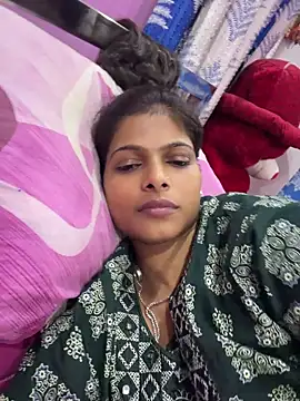 SUZY_QUEEN01 webcam