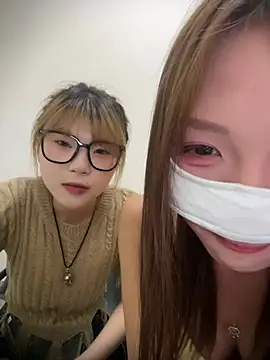 Rocket-Girl live cam on StripChat