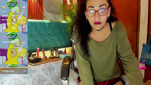 sabrina_dupont live cam on StripChat