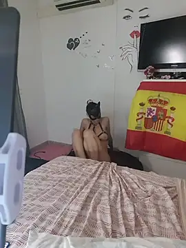 SweetSun69 live cam on StripChat