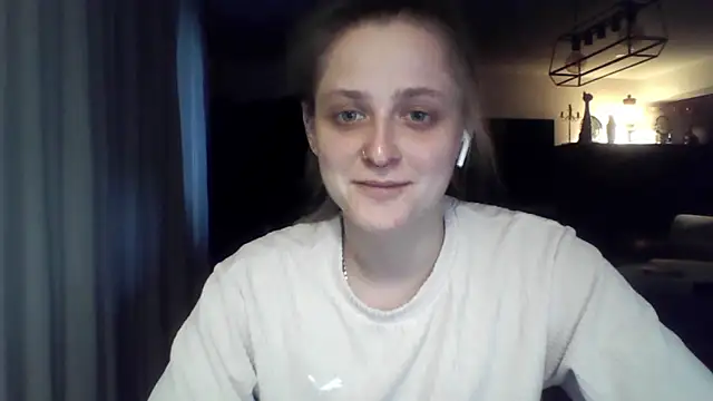 LeaWetGirl webcam
