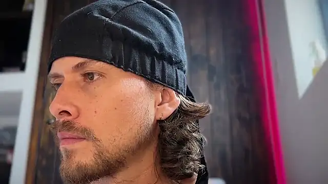 mcklister_kinky_feets webcam