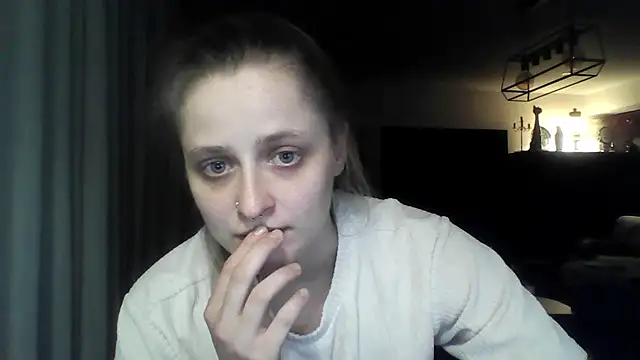 LeaWetGirl webcam