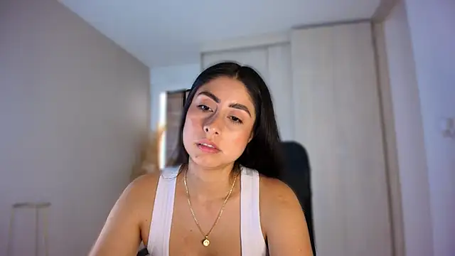 auroracaruso11 live cam on StripChat