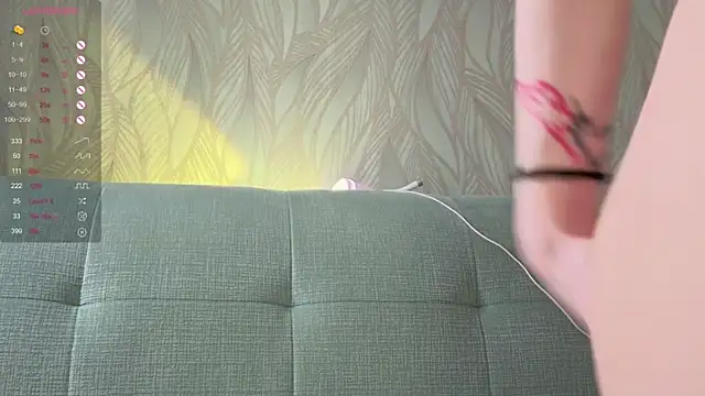 sharonnightt (F teen) - Tease with my cameltoe