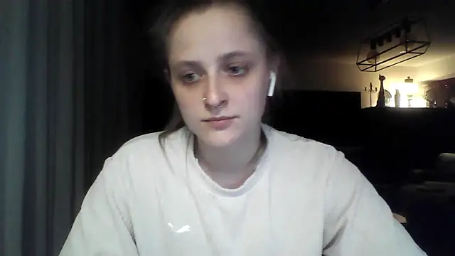 LeaWetGirl webcam