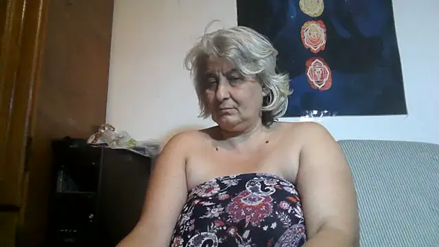 ExquisiteMature webcam