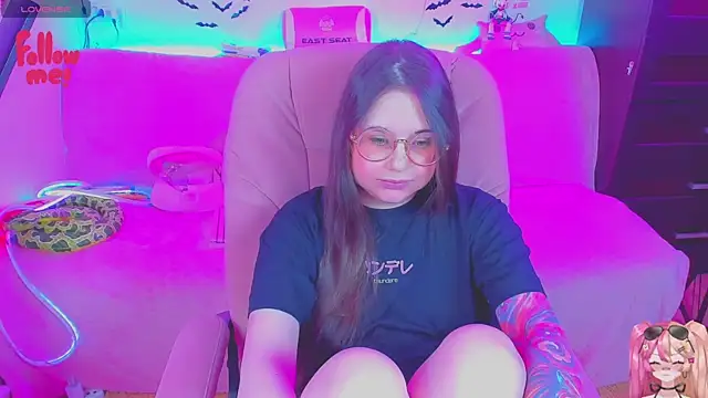 Lolisuccub webcam
