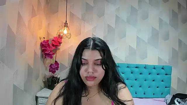 LindaBreeS webcam