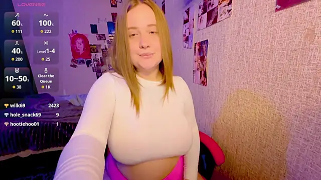 NaomiRey1 webcam