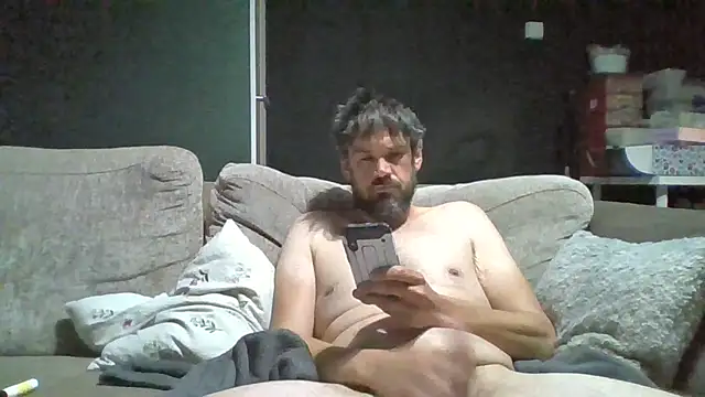 tall_dark_handsome webcam