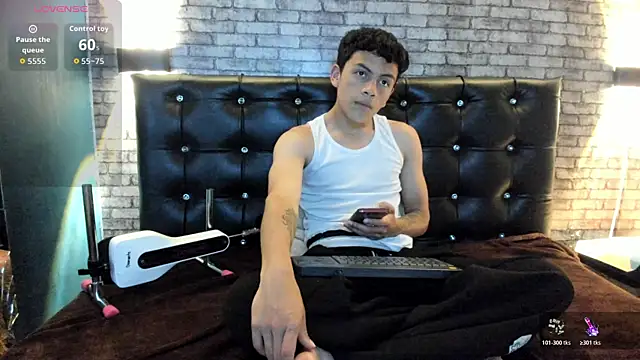 Mike_red webcam