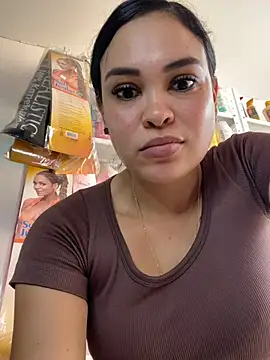 FOX_LATINA live webcam show