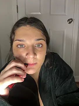 treasurebabii live webcam show