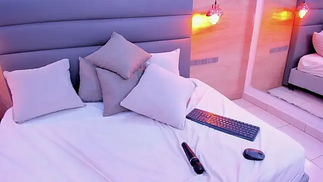 tamhy_ferrara webcam