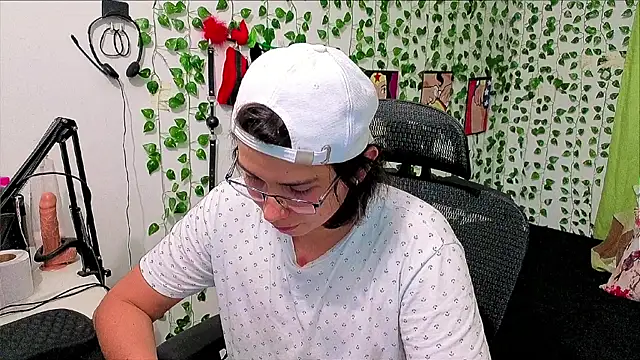 Andy_gray live sex cam