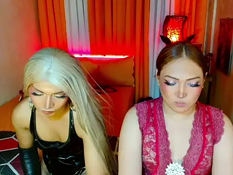 Phenomenal_Shemale webcam