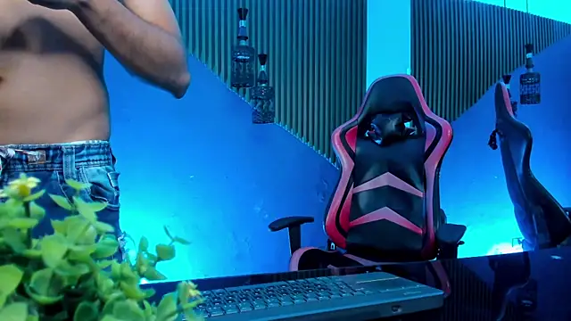 Boss_Domiinator webcam