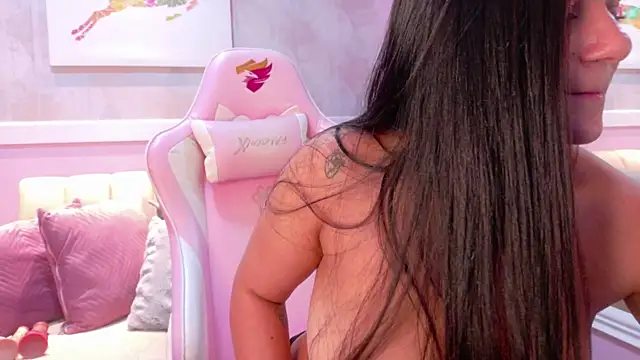 ValeriaMonet webcam