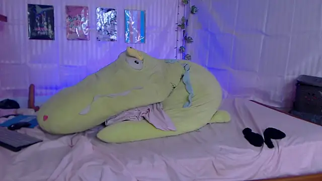 Nikol_Twink02 webcam