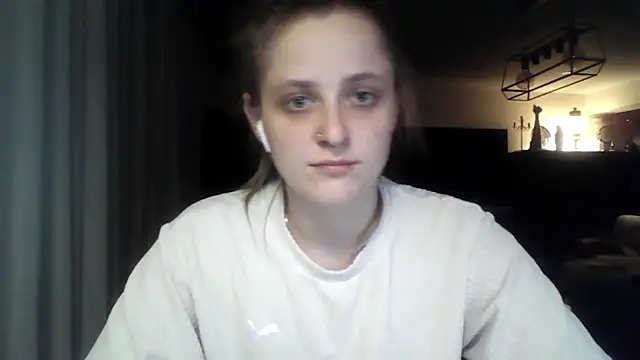 LeaWetGirl webcam