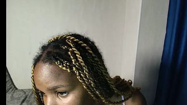 anuka_bamby webcam