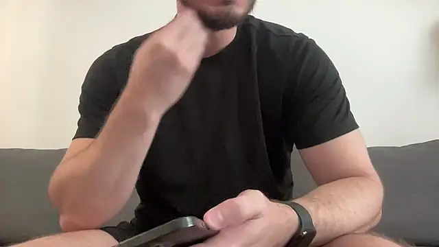 ThickDickMontreal live sex cam