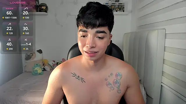 santy7v7 webcam