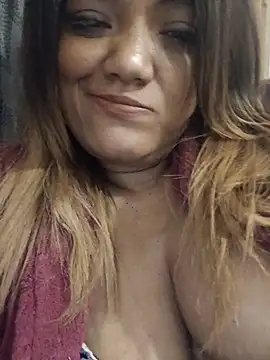 Indianpleasure300 webcam