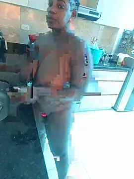 Adrilovechocolate webcam