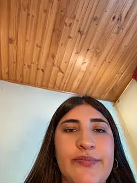 Ahricutte1 live sex cam