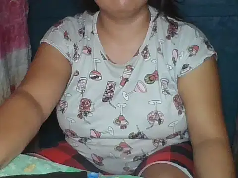 MommyKaye30 webcam