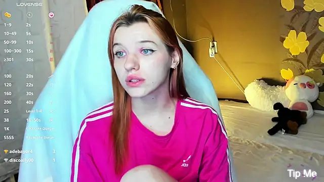 MeganNewCat webcam