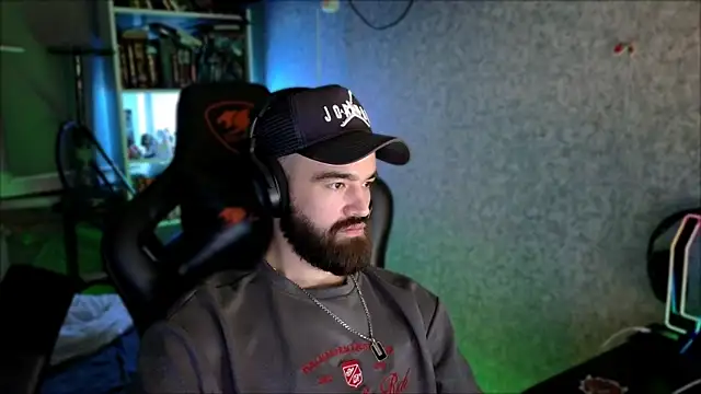 _Serious_Man webcam